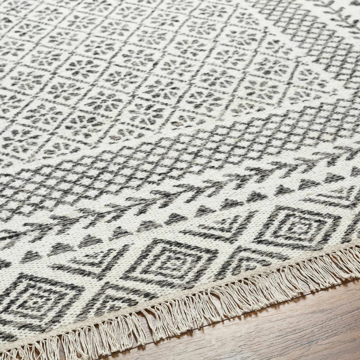 Hulda Area Rug - Clearance by Boutique Rugs