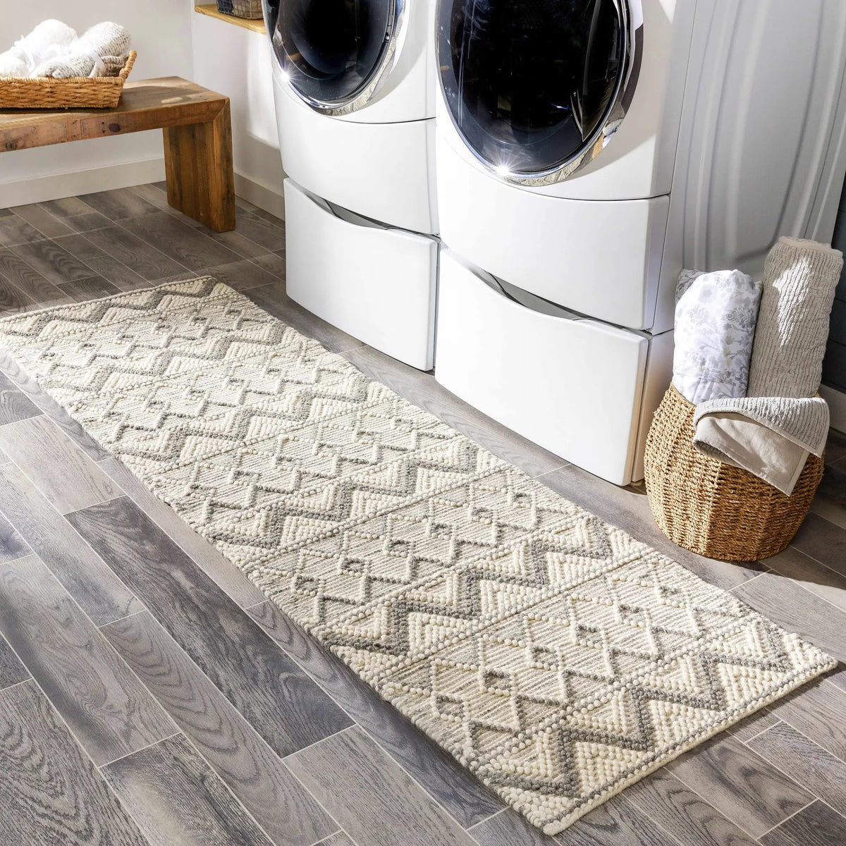 Antigo Wool Area Rug by Hauteloom