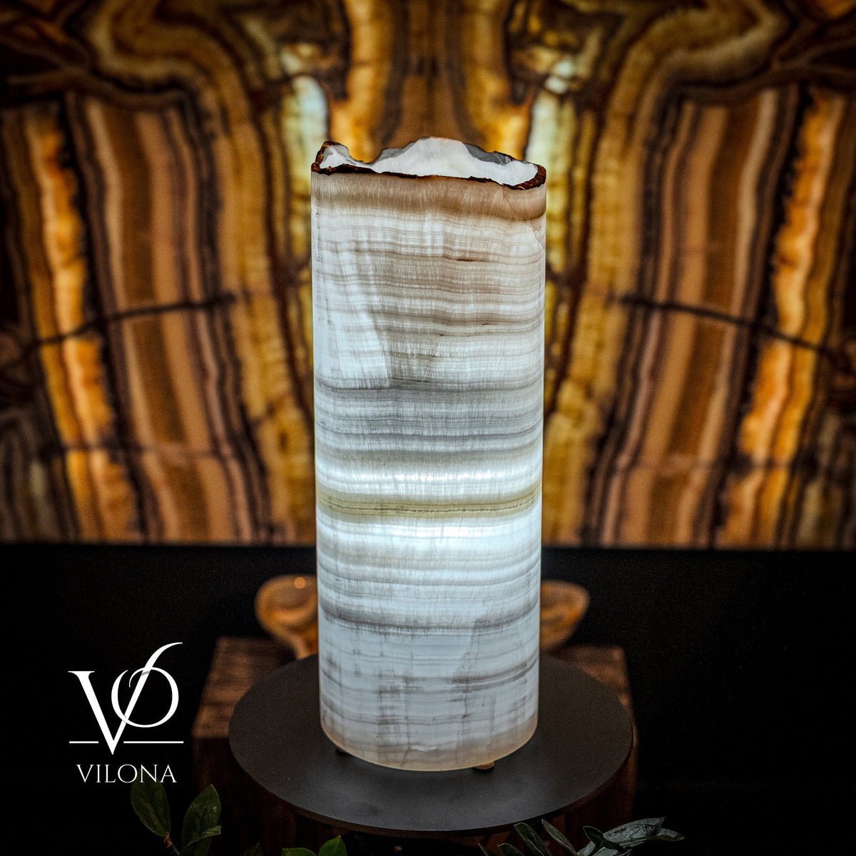 Ice Onyx Table Lamp (Live Edge #2), photo 4 of 5
