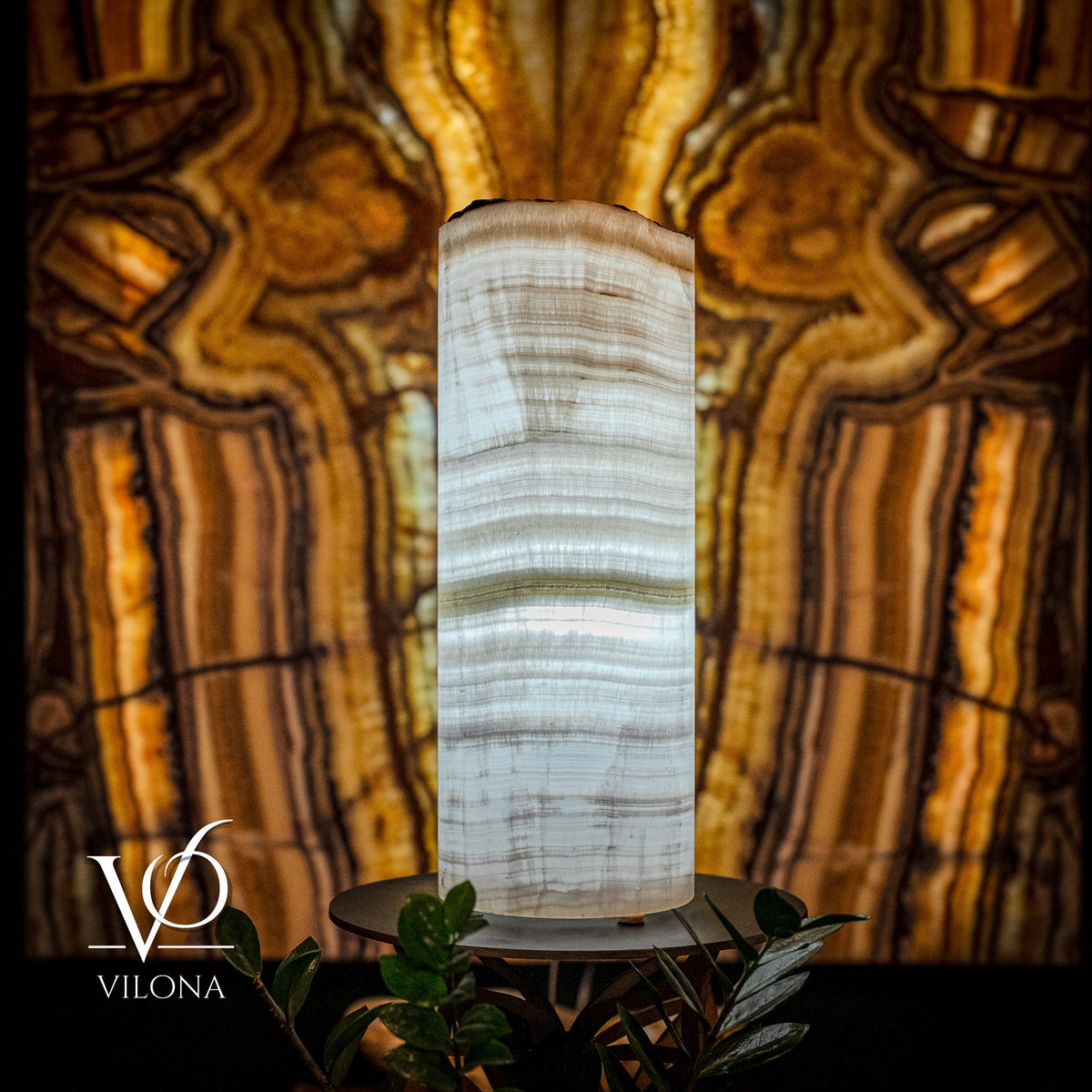Ice Onyx Table Lamp (Live Edge #2), photo 5 of 5