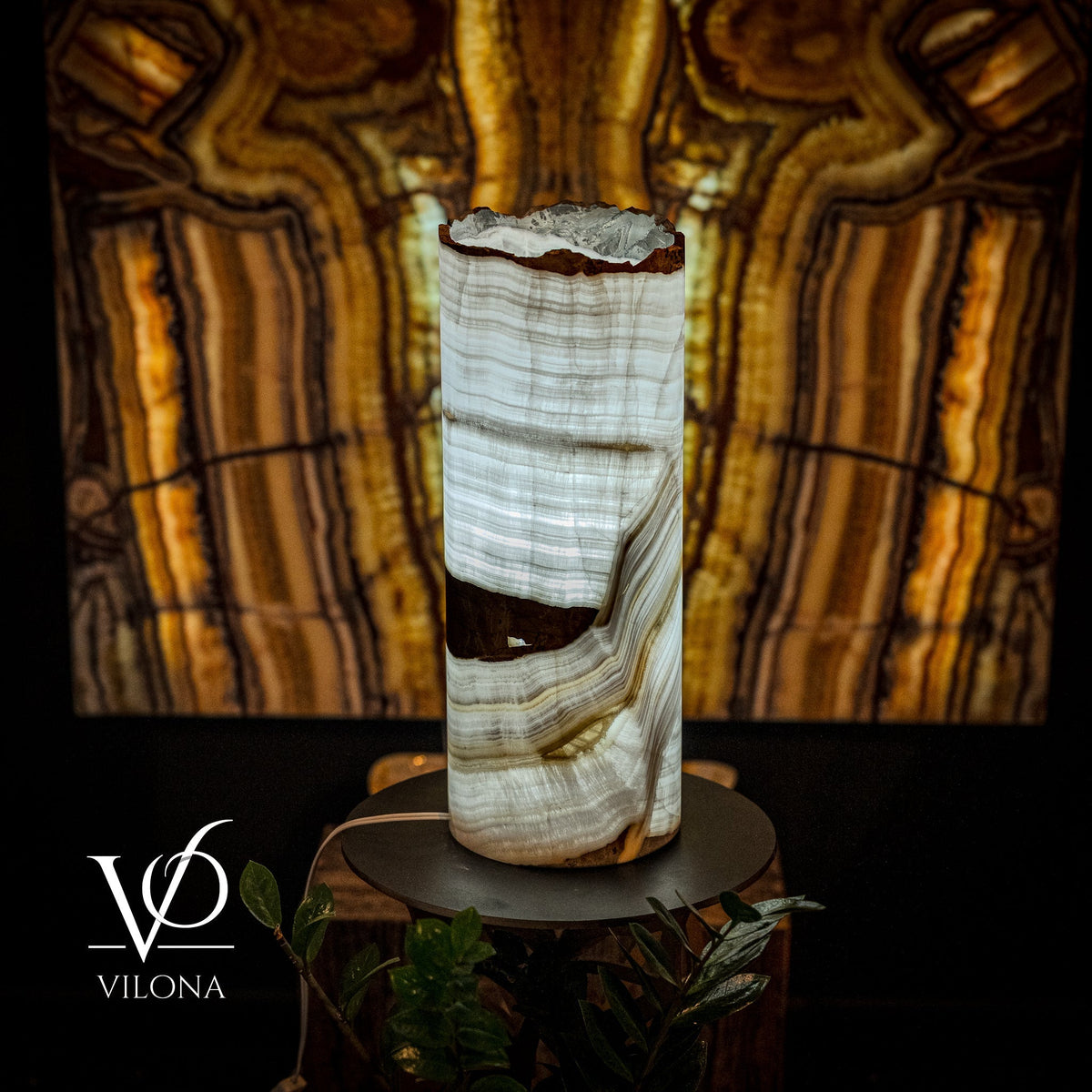 Ice Onyx Table Lamp (Live Edge #4), photo 3 of 5