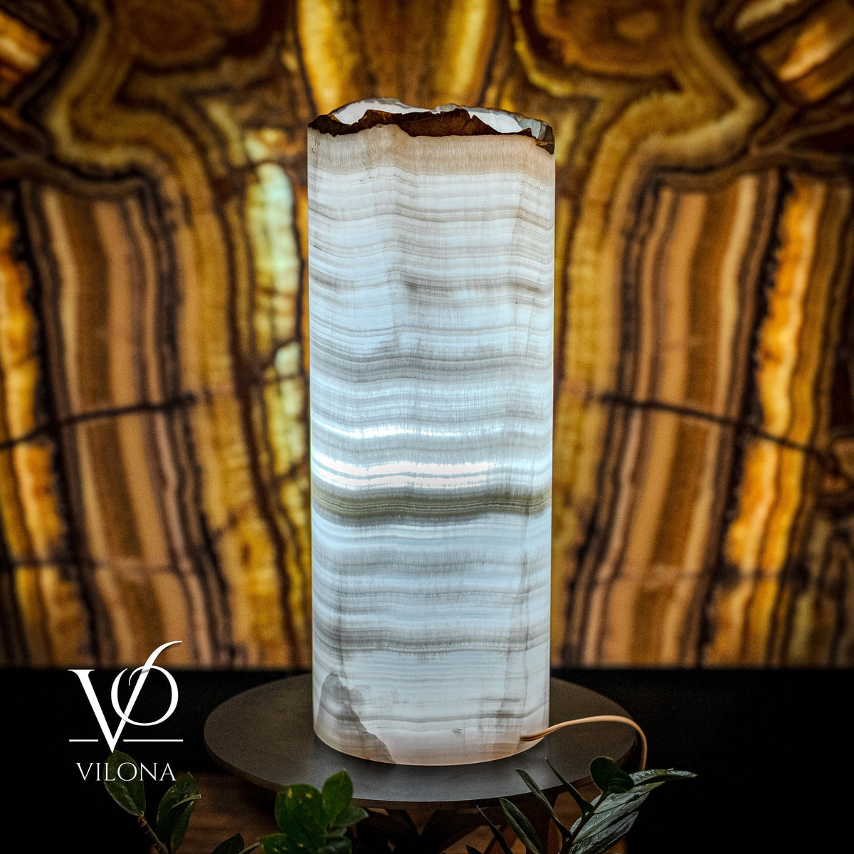 Ice Onyx Table Lamp (Live Edge #5), photo 5 of 5