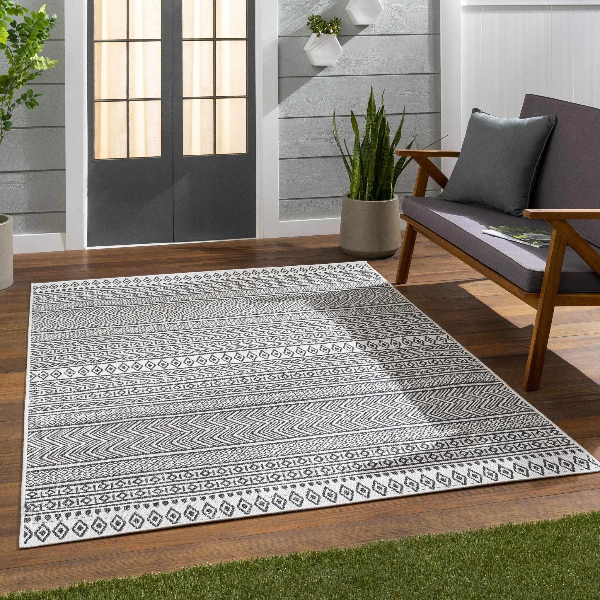 Imboden Black&White Outdoor Rug by Boutique Rugs