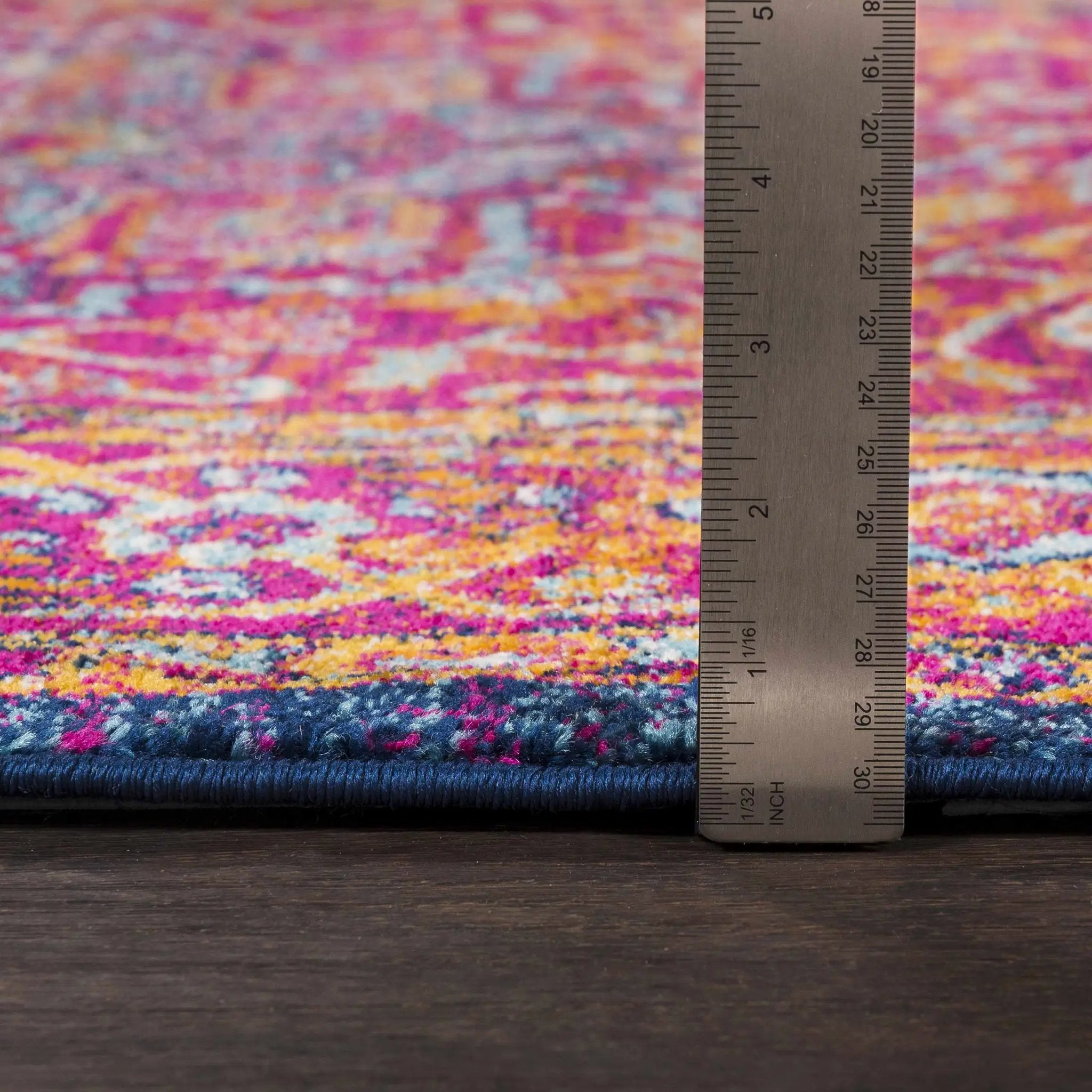 Inverkeithing Area Rug - Clearance by Boutique Rugs
