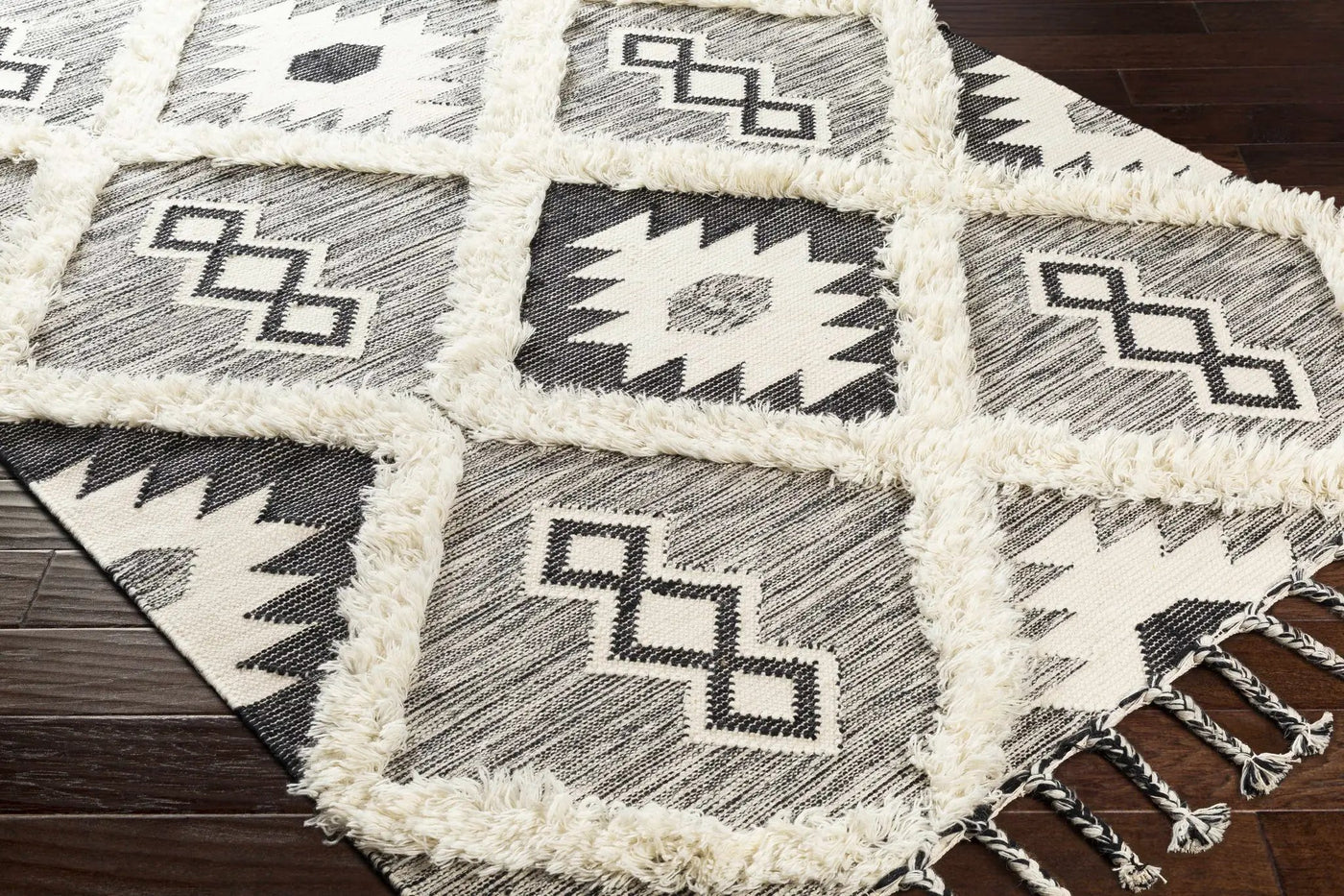 Jarales Cream/Black Tribal Tassel Wool Rug - Clearance by Boutique Rugs