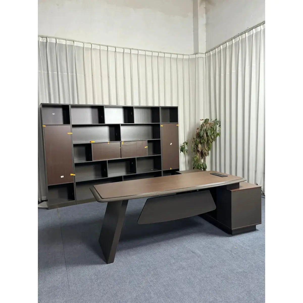Corely · Modern L-Shaped Executive Desk by Arc Grove