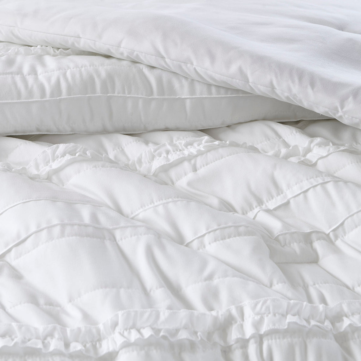 5 Piece Microfiber Ruffled Comforter Set with Hypoallergenic Fill - White, photo 4 of 13