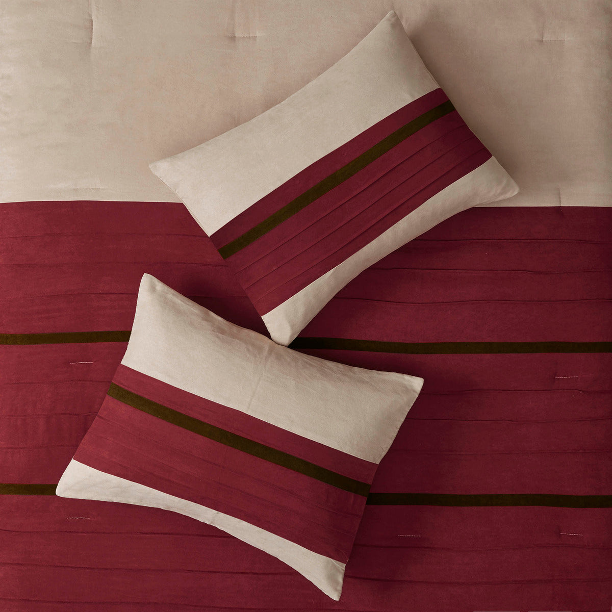 7 PC Pieced Faux Suede Comforter Set Red Cal King, photo 4 of 12