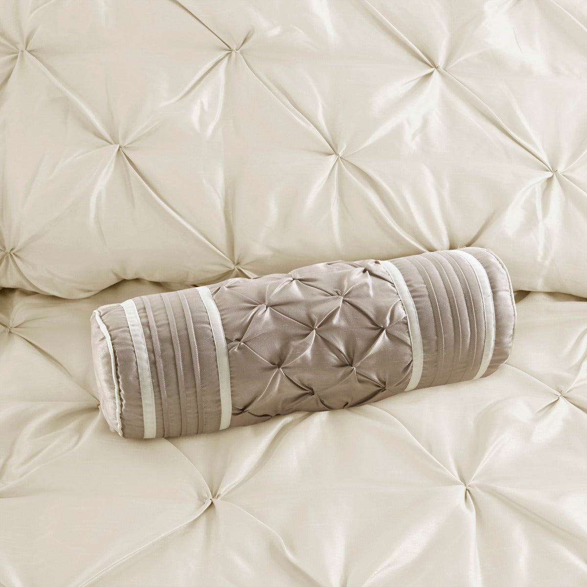 7 Piece Tufted Comforter Set Ivory Cal King, photo 12 of 13