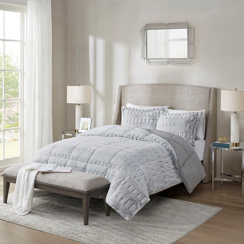 Full/Queen Back Print Long Fur Comforter Mini Set