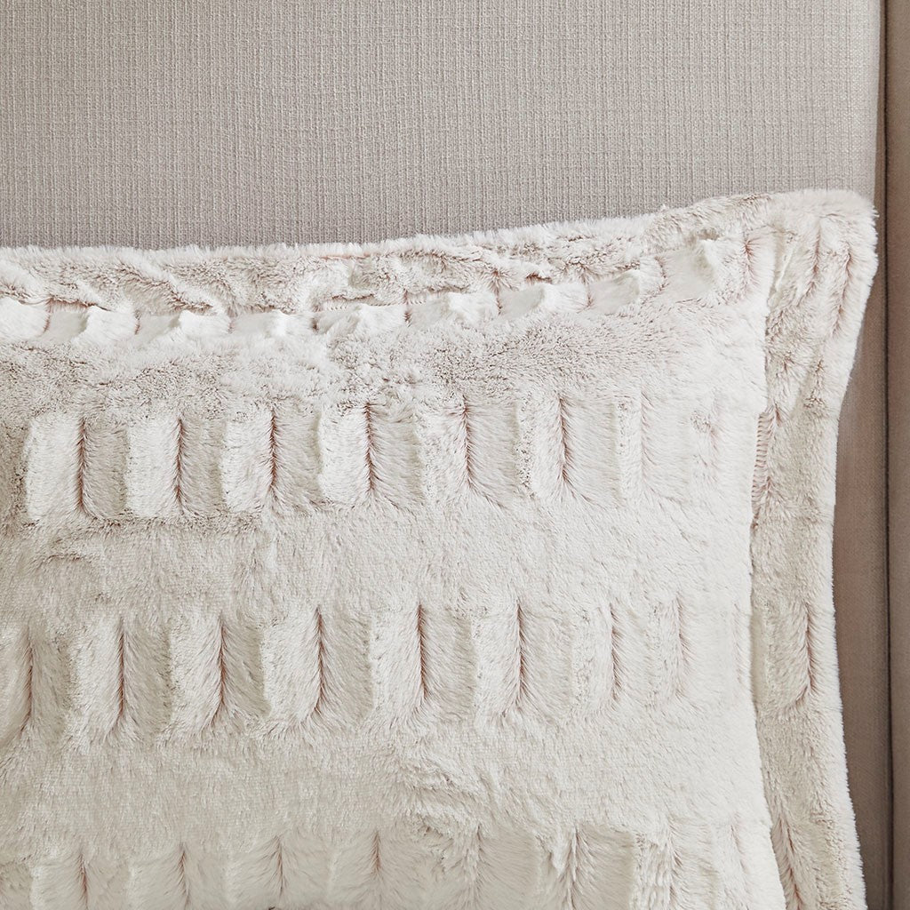 King/Cal King Back Print Long Fur Comforter Mini Set, photo 7 of 9