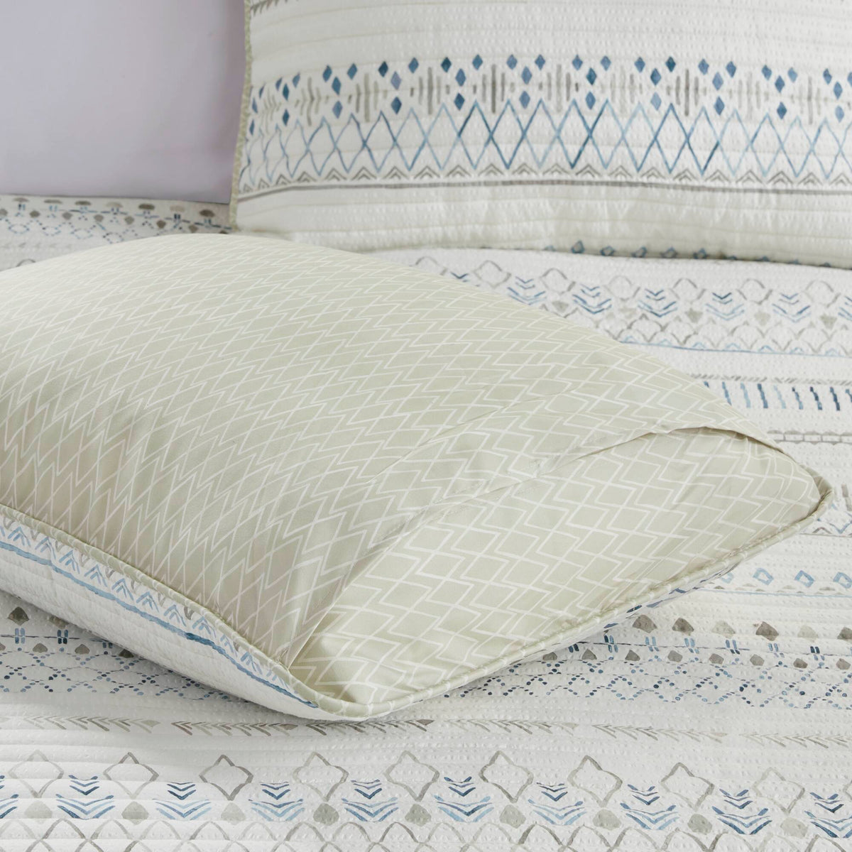 Printed Microfiber Seersucker Quilt Set with Reversible Design - Taupe/Blue, photo 11 of 11