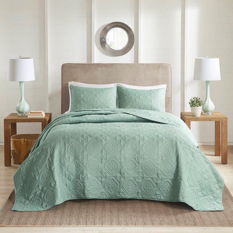 Seafoam 3 Piece Reversible Bedspread Set with Medallion Quilting - Full/Queen, photo 3 of 12
