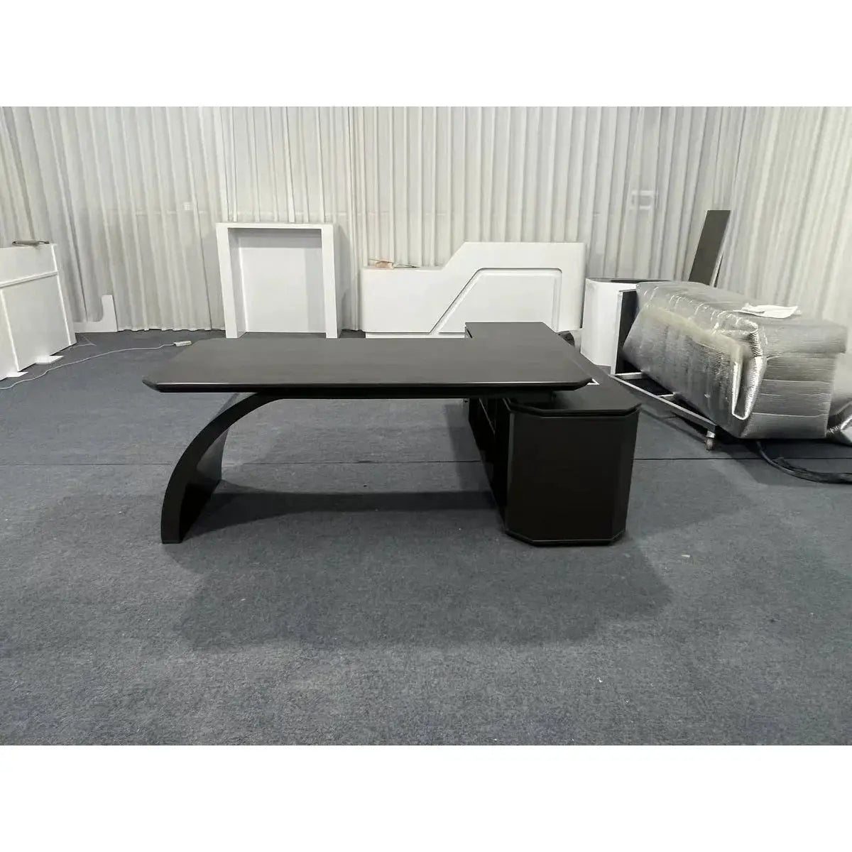 Ventura · Modern L-Shaped Executive Desk by Arc Grove