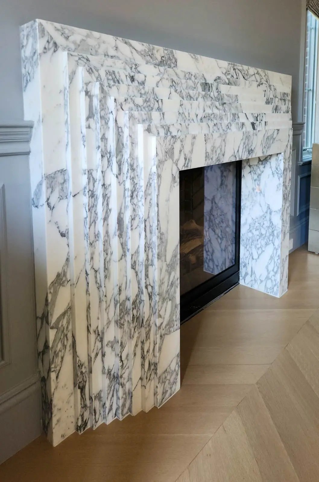 La Gigi 80 Fireplace by Zicana Boutique