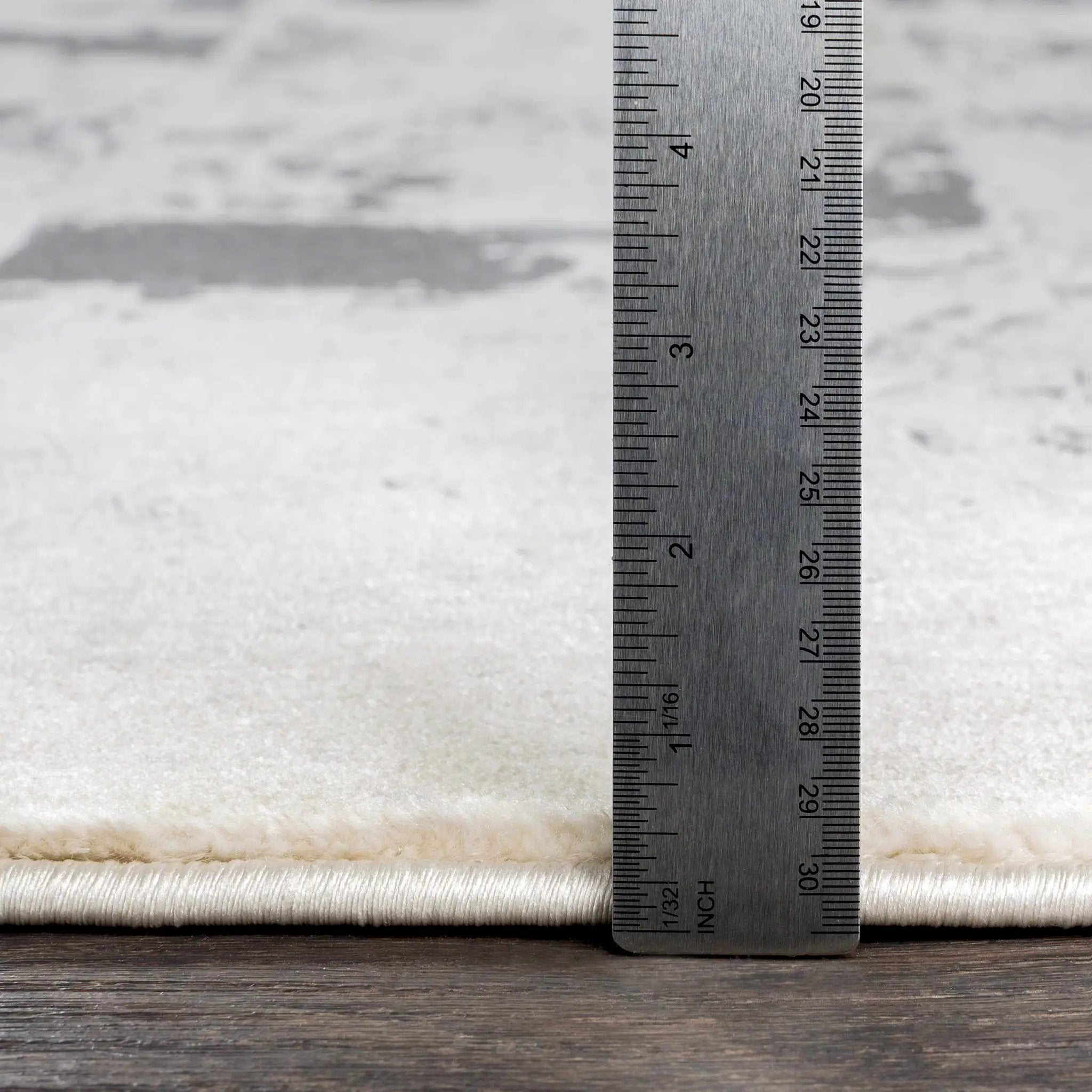 Lares Area Rug - Clearance by Boutique Rugs
