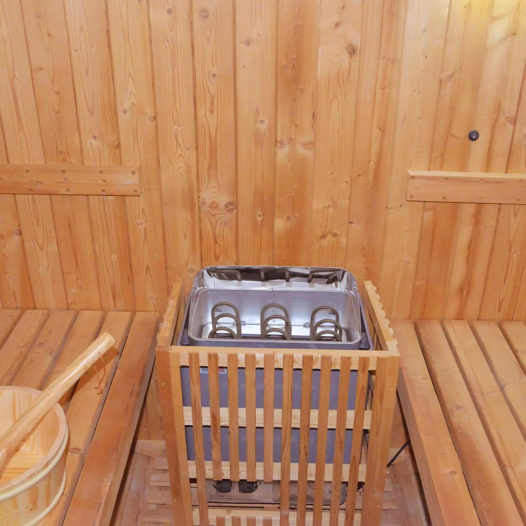 Thermora Ignite Large Premium American White Oak Outdoor Wooden Barrel Sauna With 4.5KW Sauna Heater (SAK45968) by SAKSBY WHOLESALE