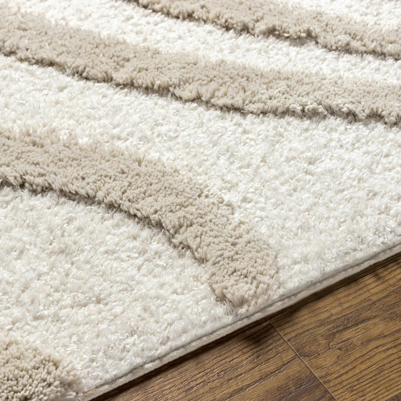 Laya Area Rug - Clearance by Boutique Rugs
