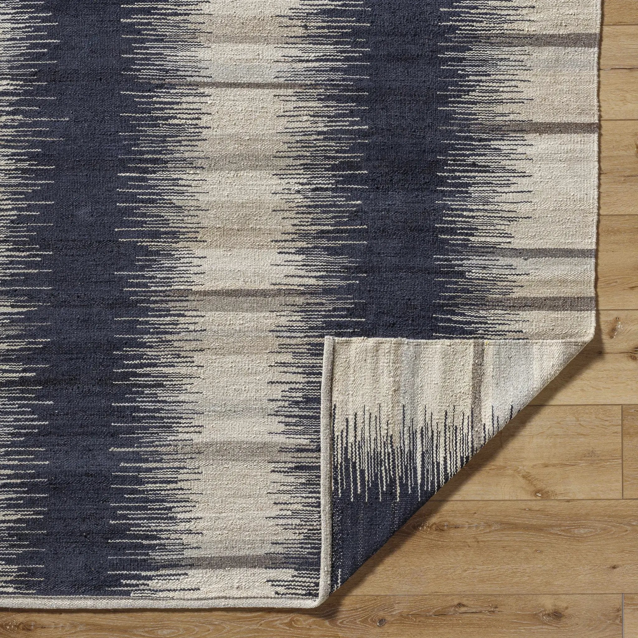 Leala Area Rug - Clearance by Boutique Rugs