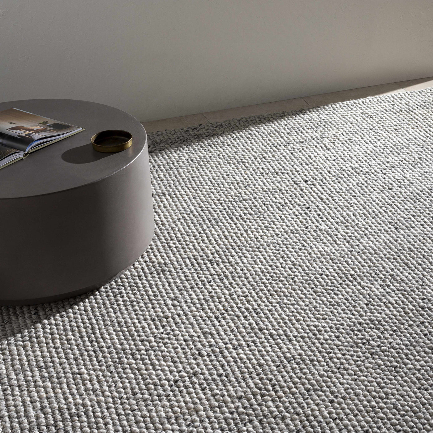 Lucerne LNE-1001 Gray Wool Rug by Boutique Rugs