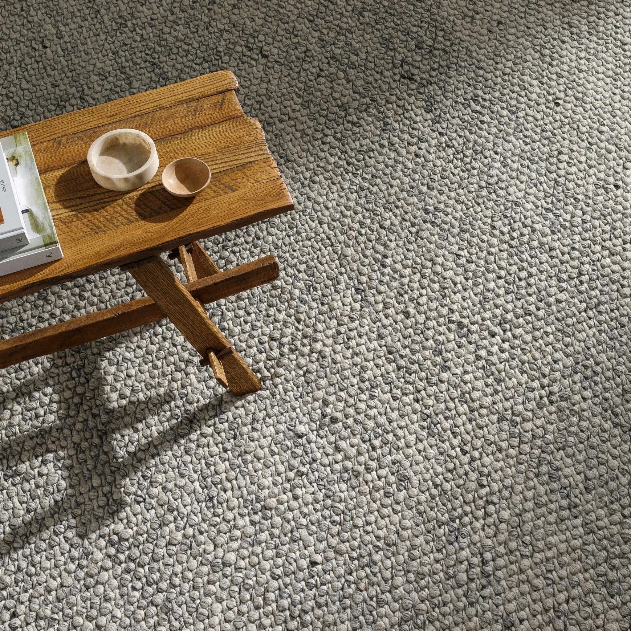 Lucerne LNE-1001 Gray Wool Rug by Boutique Rugs