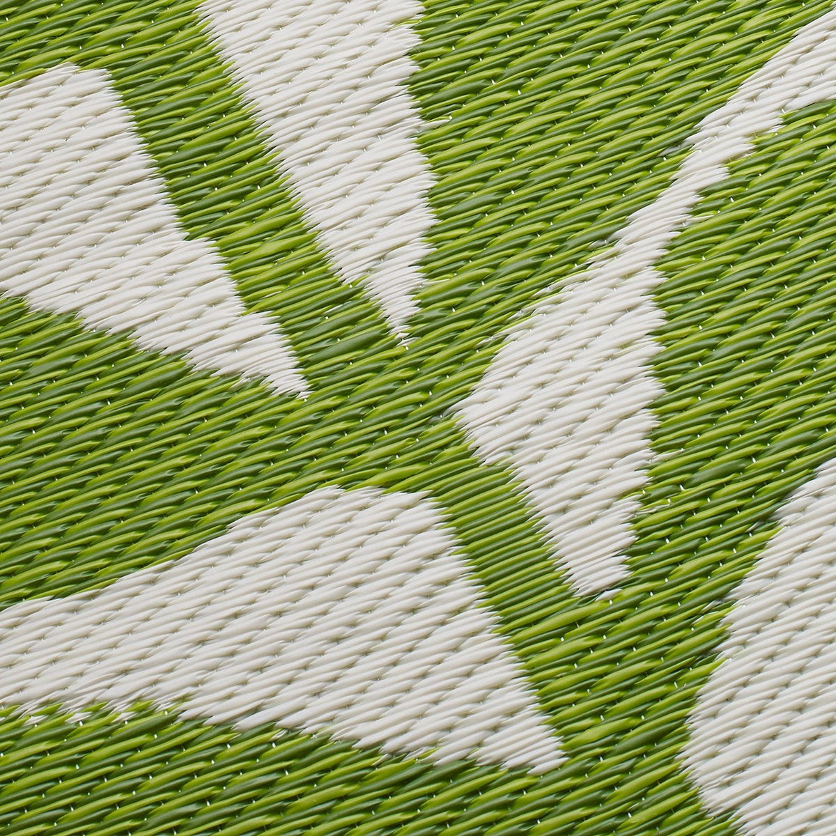 Hilo - Green Outdoor Rug for Patio, photo 5 of 8