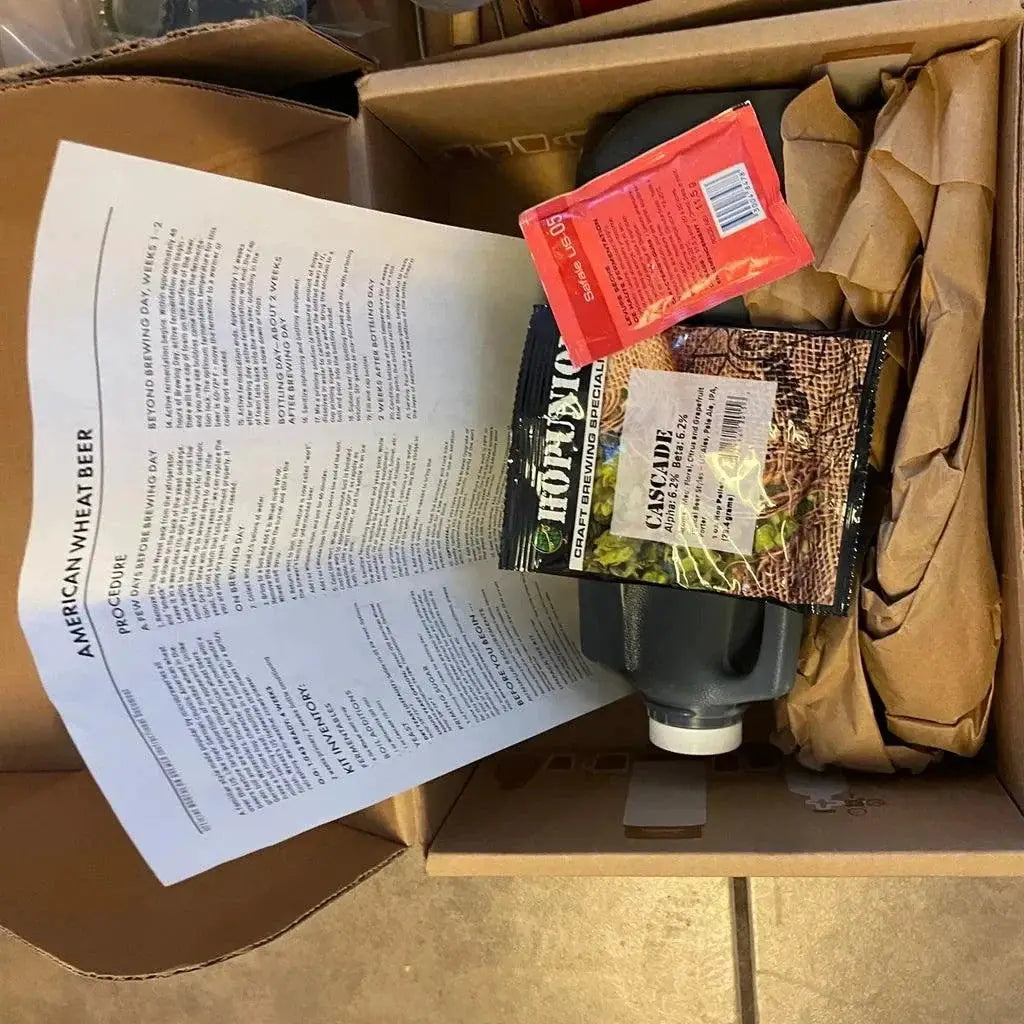 NORTHERN BREWER Deluxe Homebrew Starter Kit by Selzalot