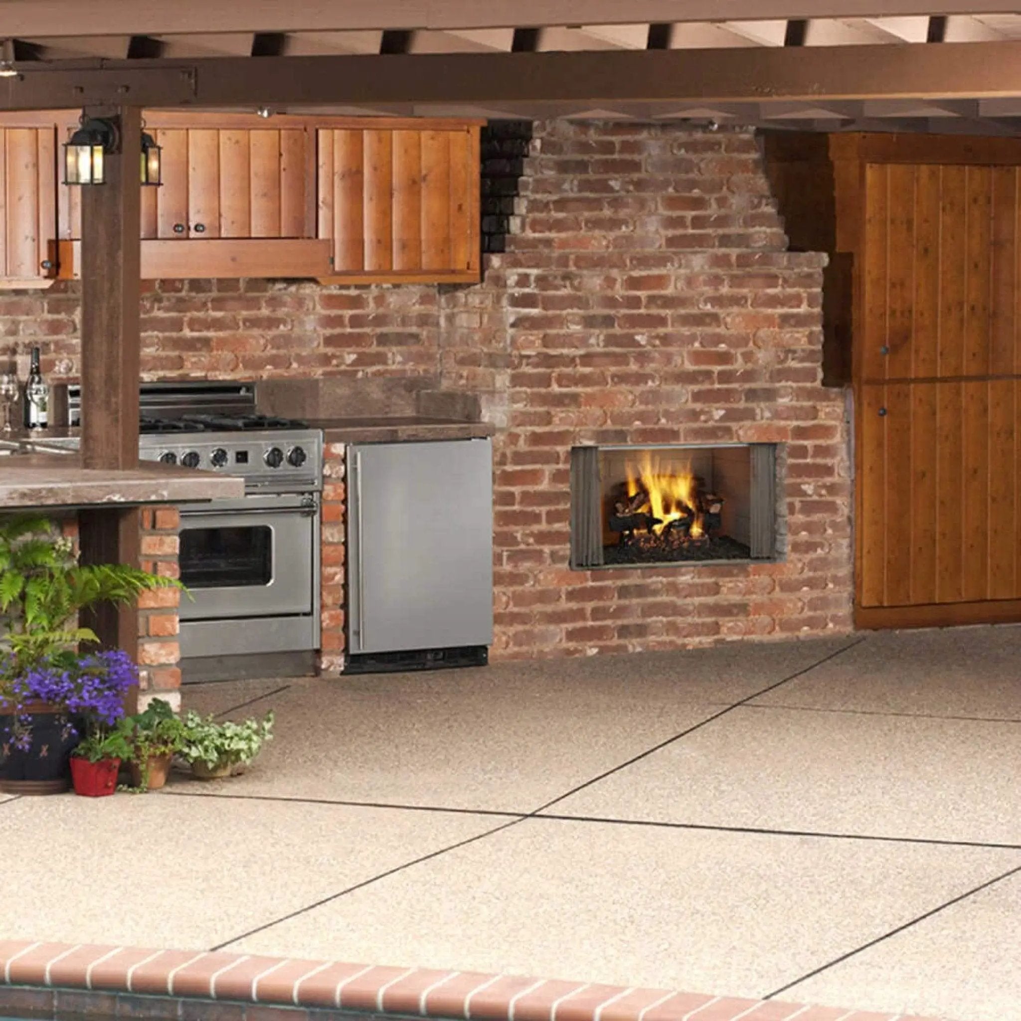 Majestic Villawood 42-Inch Traditional Refractory Outdoor Wood Burning Fireplace [ODVILLA-42T-B] (SAK14358) by SAKSBY WHOLESALE