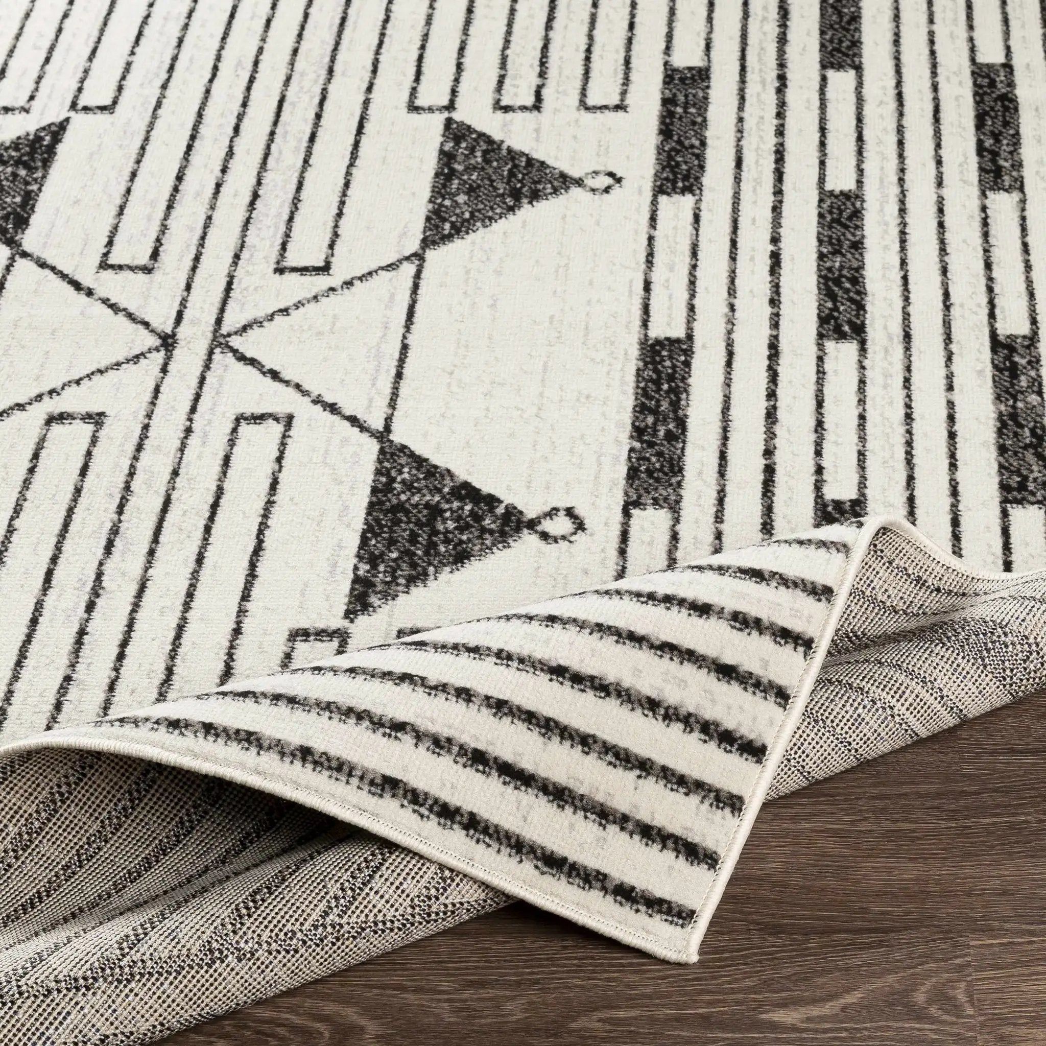 Middlemount Area Rug - Clearance by Boutique Rugs