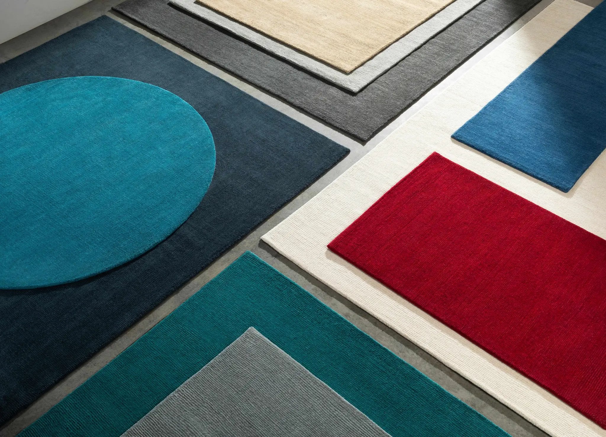 Brockton Solid Teal Wool Rug by Boutique Rugs