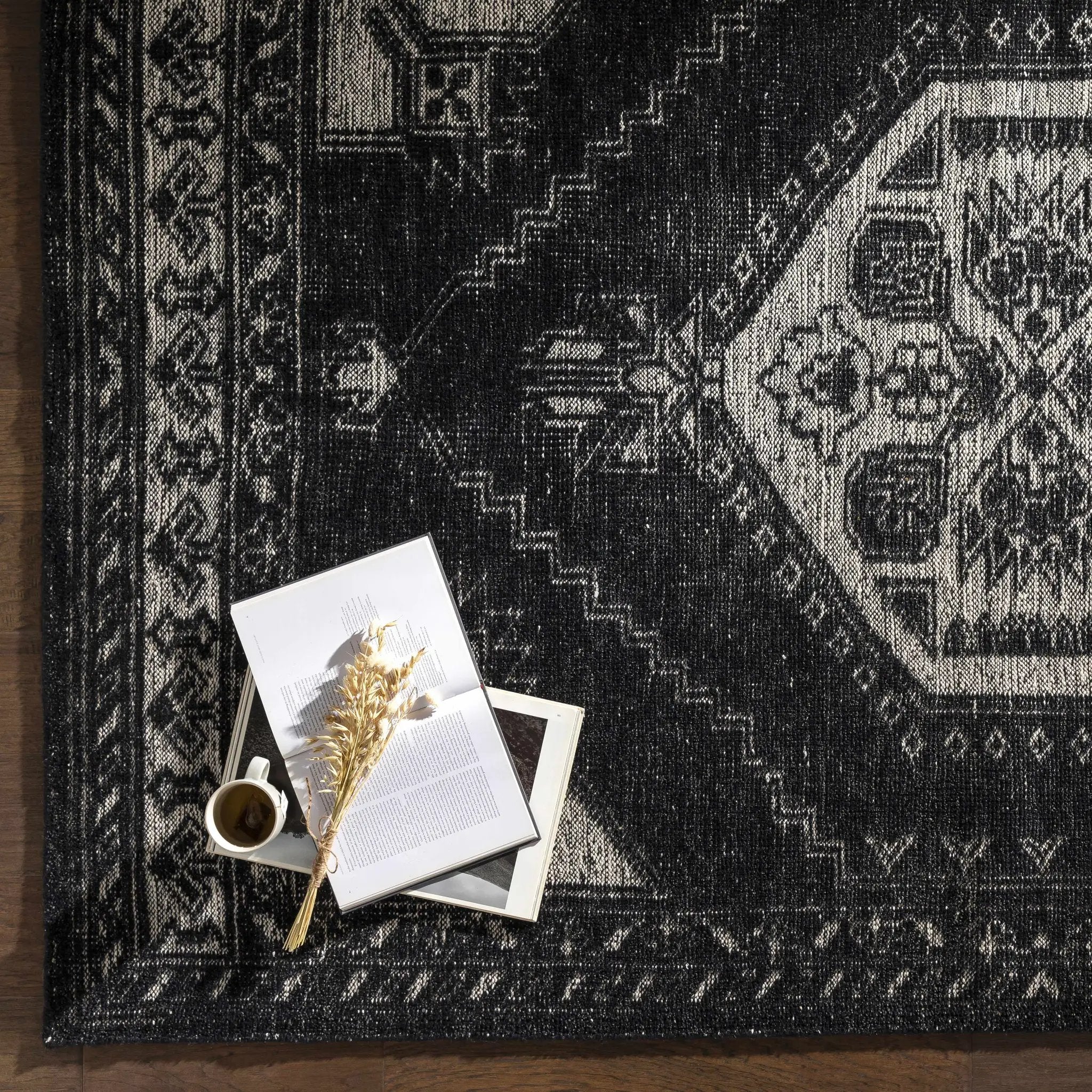 Minapan Premium Area Rug - Clearance by Boutique Rugs