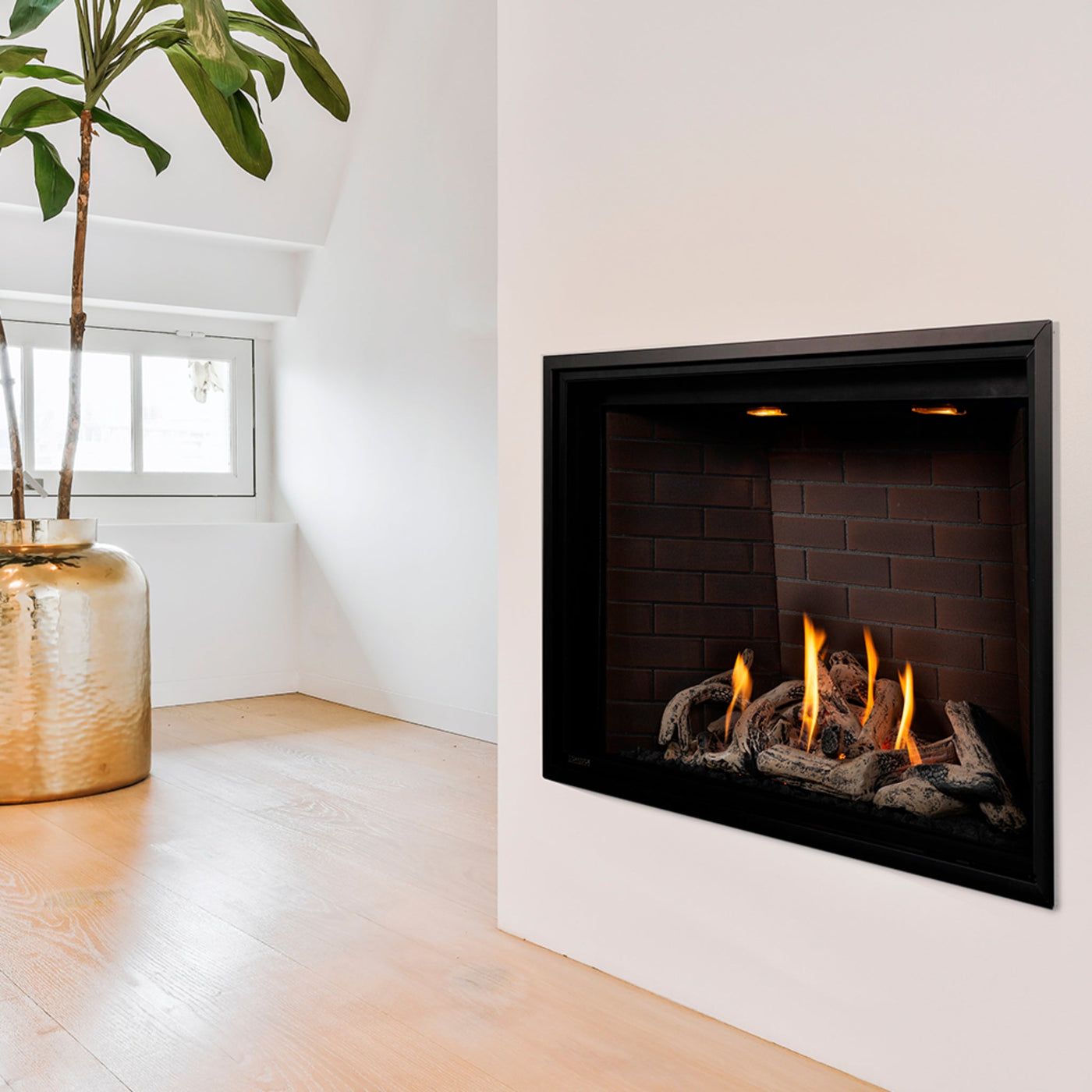 Montigo DelRay Square Direct Vent Natural Gas Fireplace With Concealed Universal Burner [DRSQ34/38/42/46NI] (SAK74029) by SAKSBY WHOLESALE