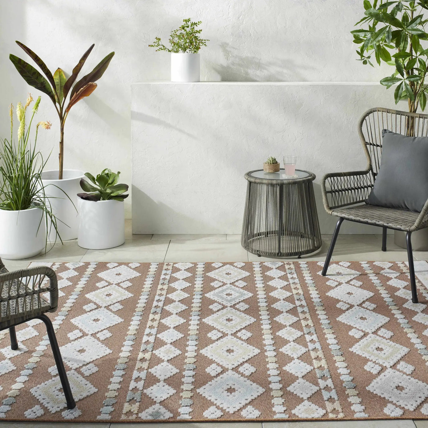 Metta Rust Outdoor Area Rug - Clearance by Boutique Rugs