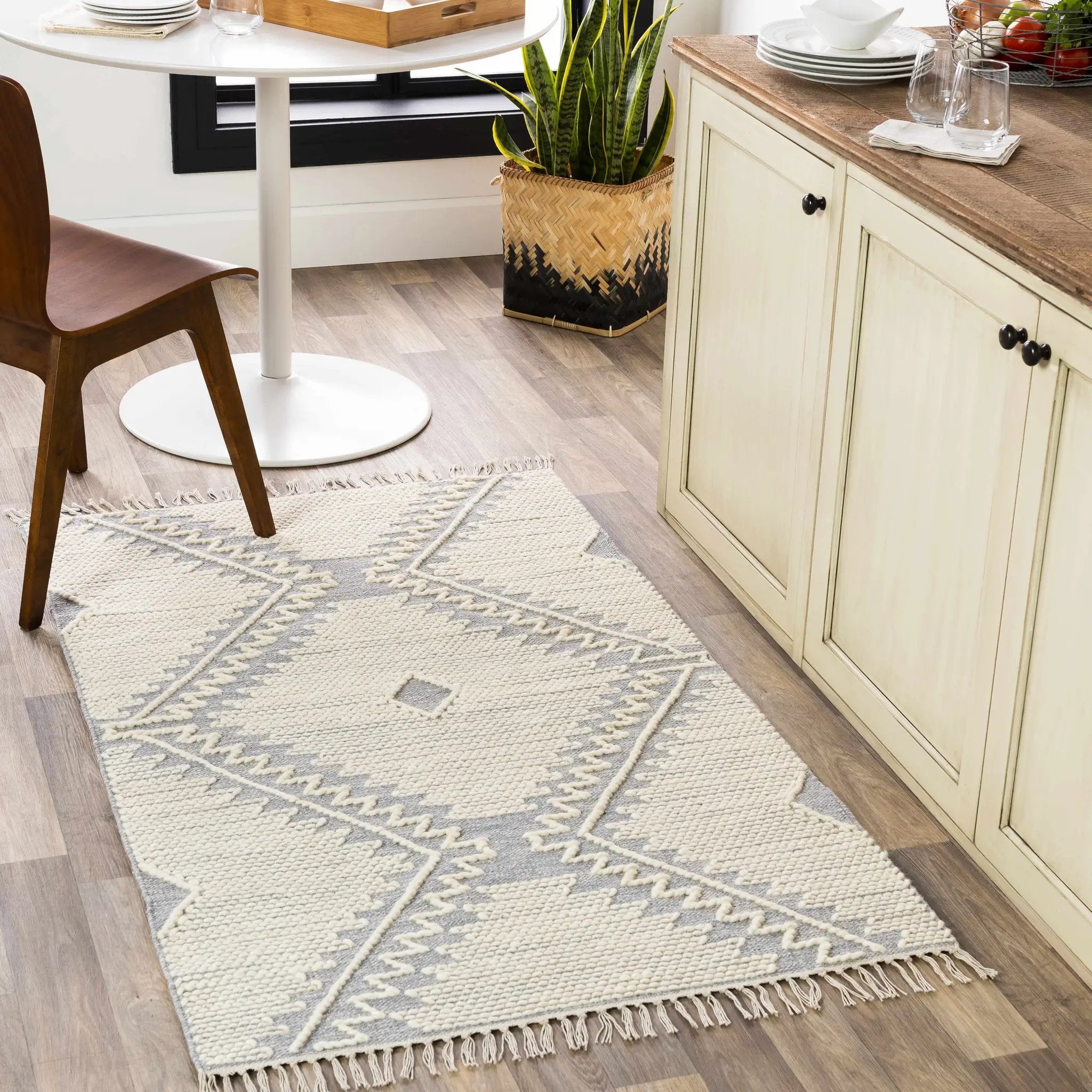 Naranjito Cream/Slate Trellis 2x3 Rug - Clearance by Boutique Rugs