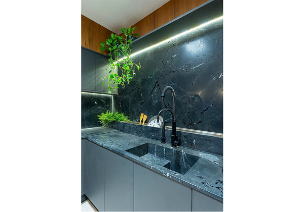 Negresco Polished Quartzite Slab Random room scene