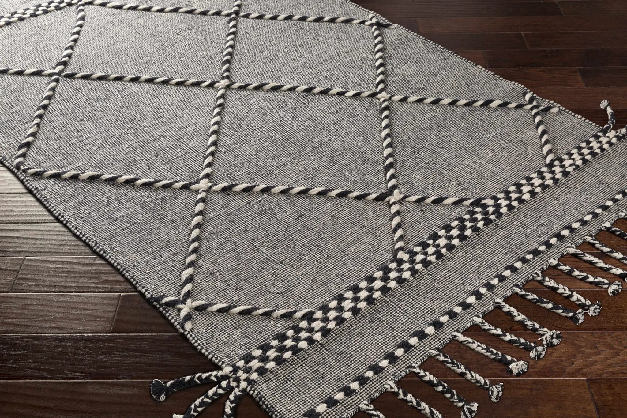 Ninderry Wool Area Rug - Clearance by Boutique Rugs