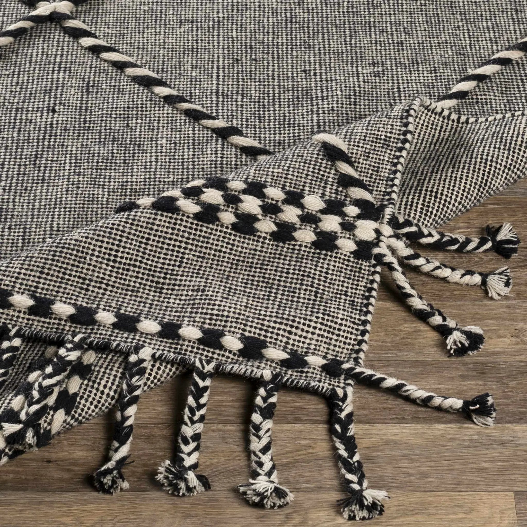 Ninderry Wool Area Rug - Clearance by Boutique Rugs