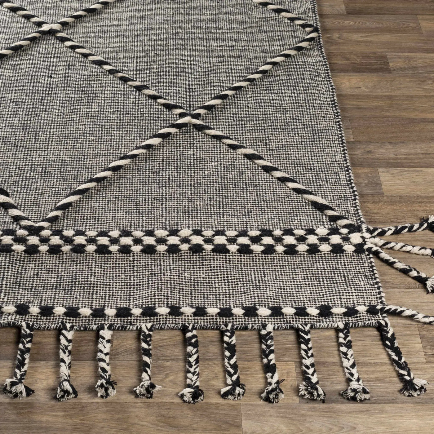 Ninderry Wool Area Rug - Clearance by Boutique Rugs