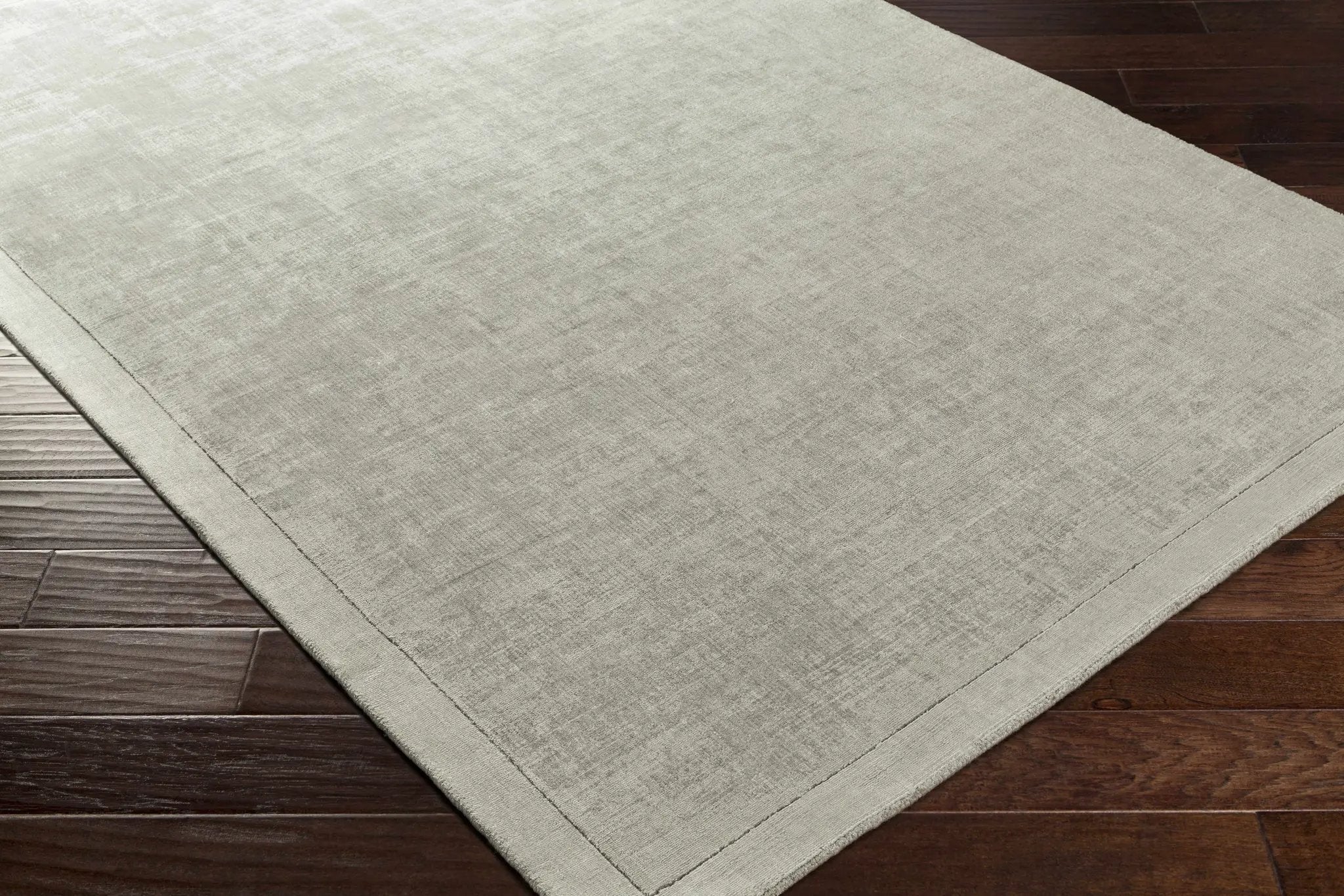 Niota Sheen Light Gray Premium Rug by Boutique Rugs