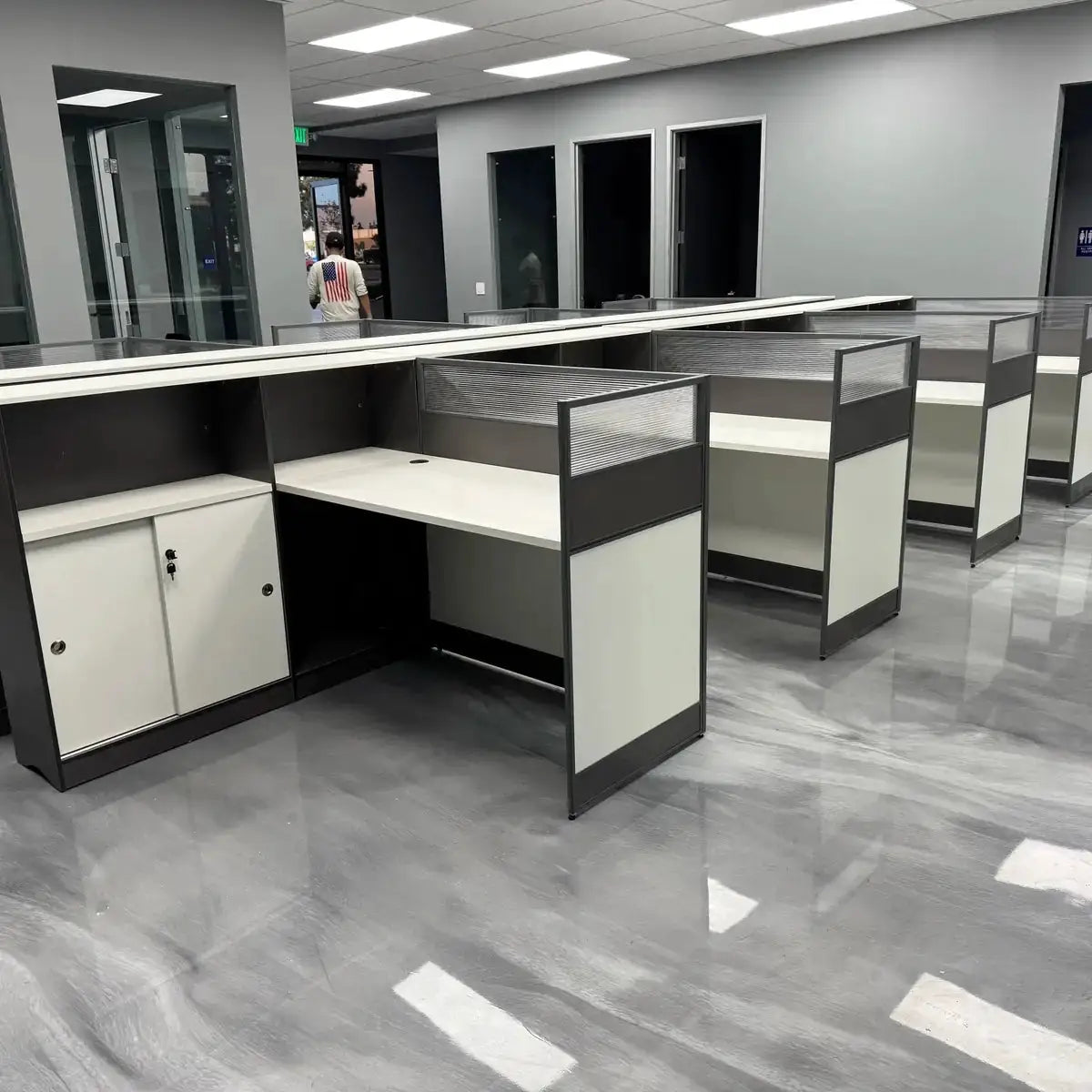 Norven · L-Shaped Cubicle Office Workstation by Arc Grove