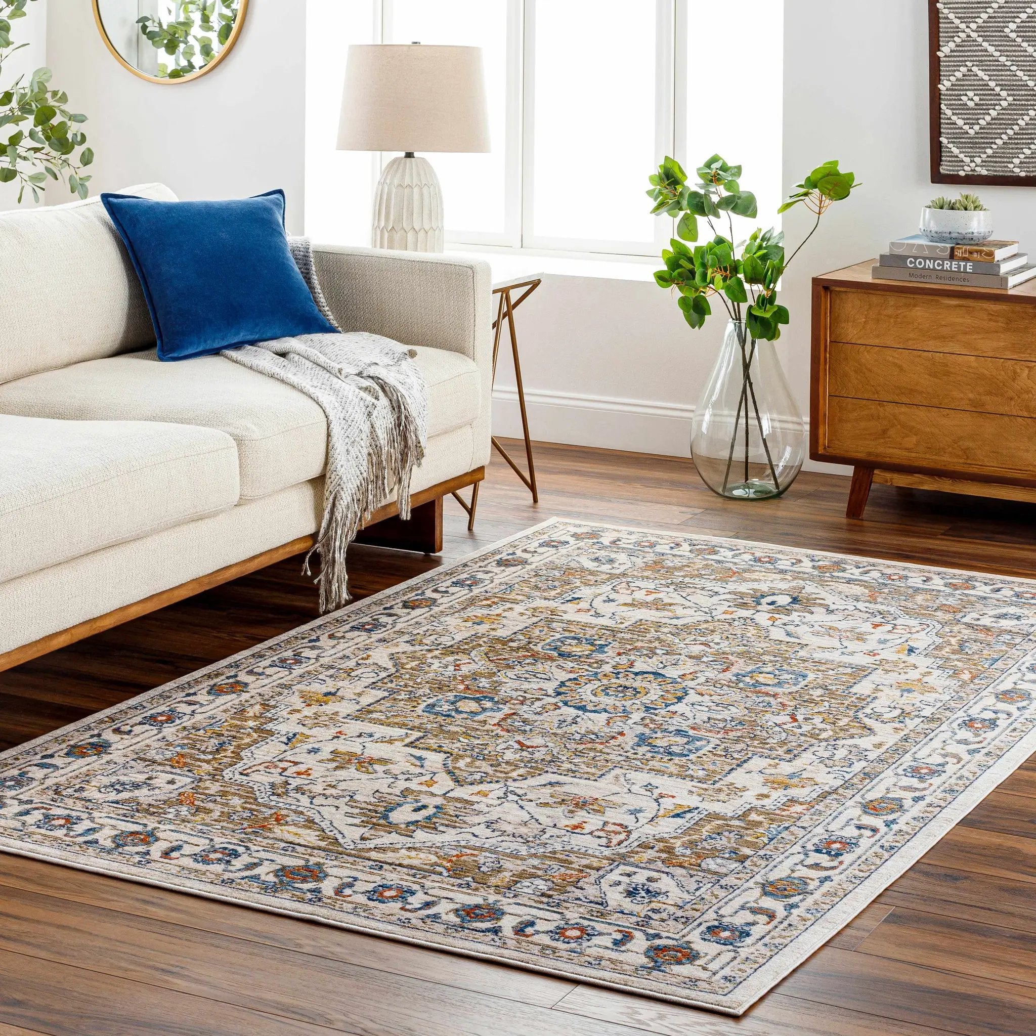 Anas Traditional Style Rug - Clearance by Boutique Rugs