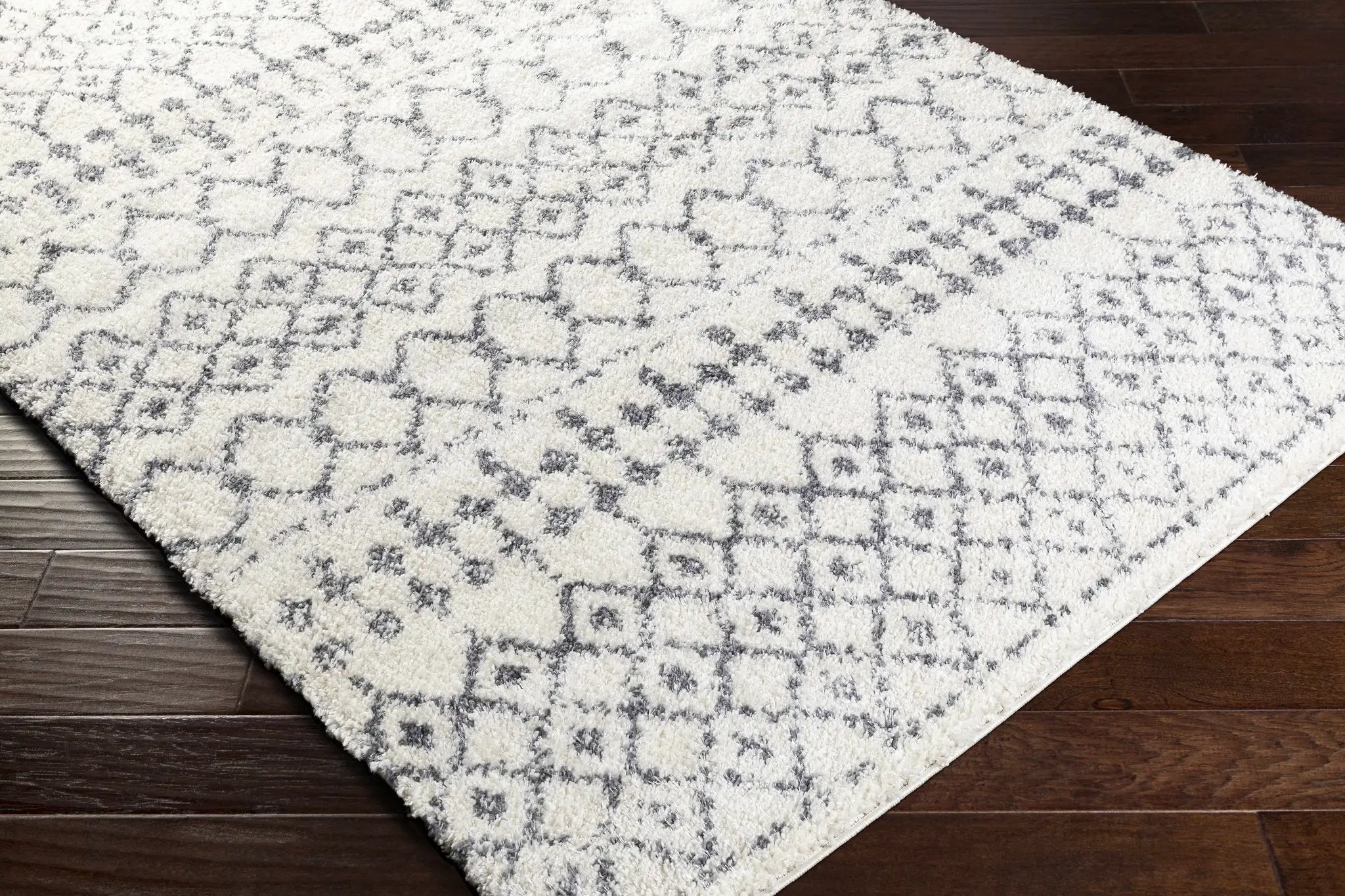 White Gray Navassa Rug - Clearance by Boutique Rugs