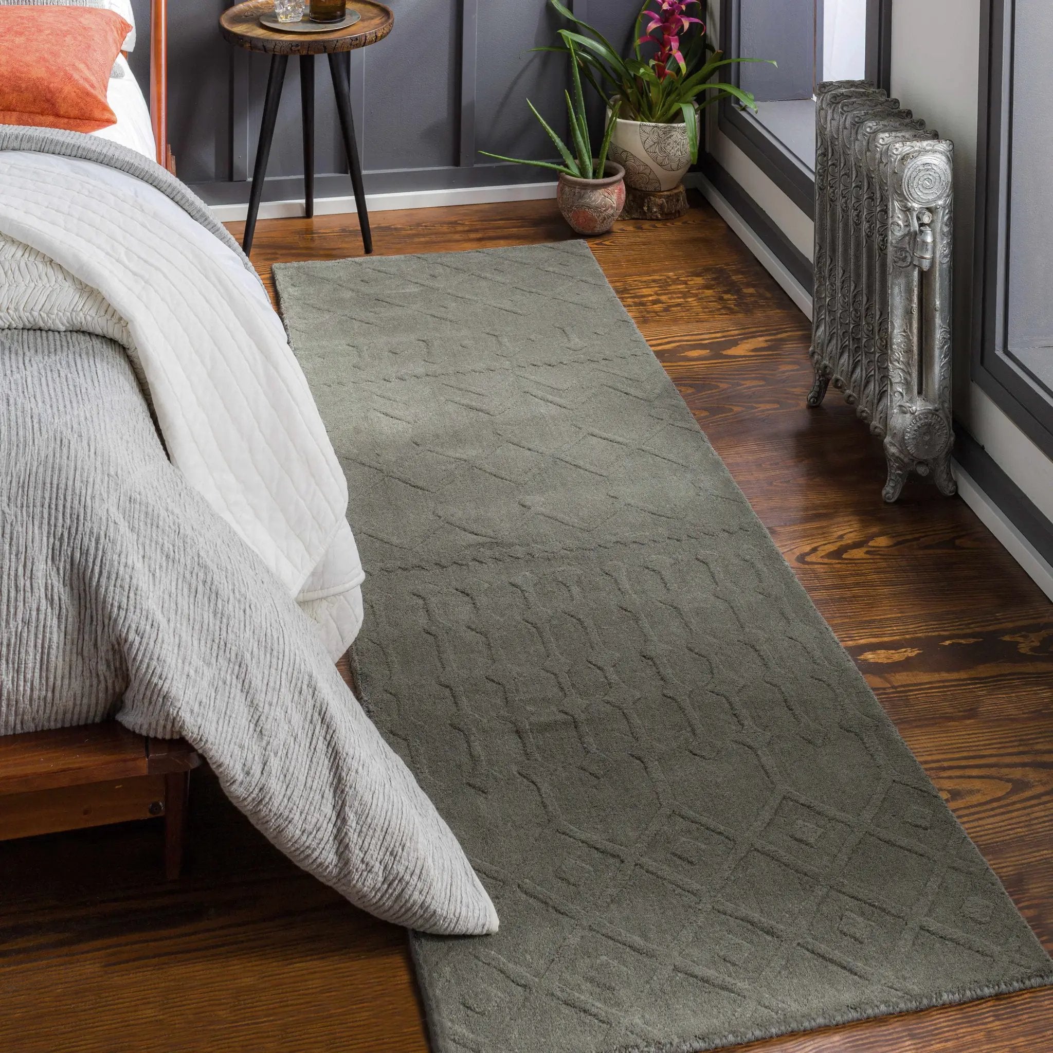 Newtonhill Clearance Rug - Clearance by Boutique Rugs
