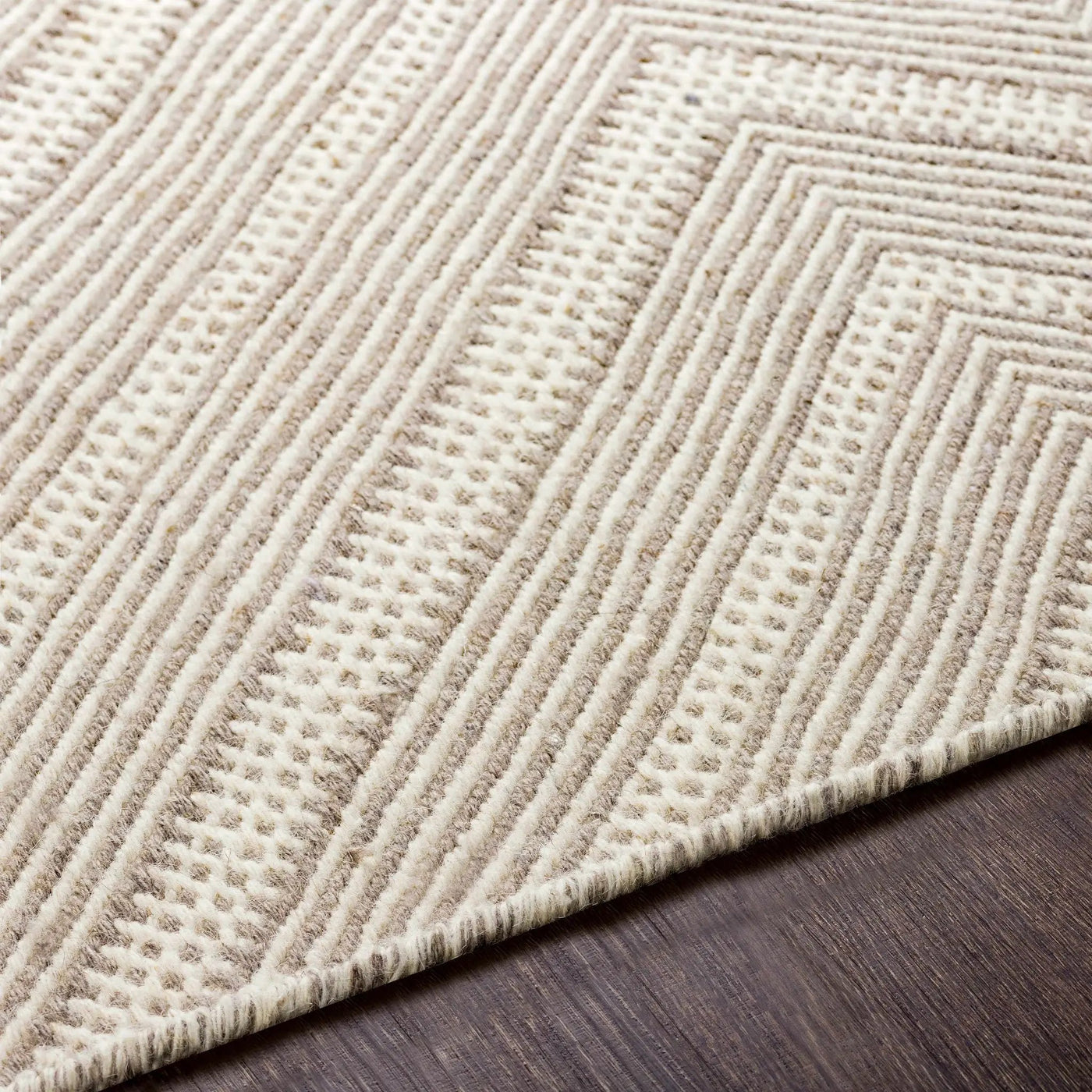 Olur Area Carpet - Clearance by Boutique Rugs
