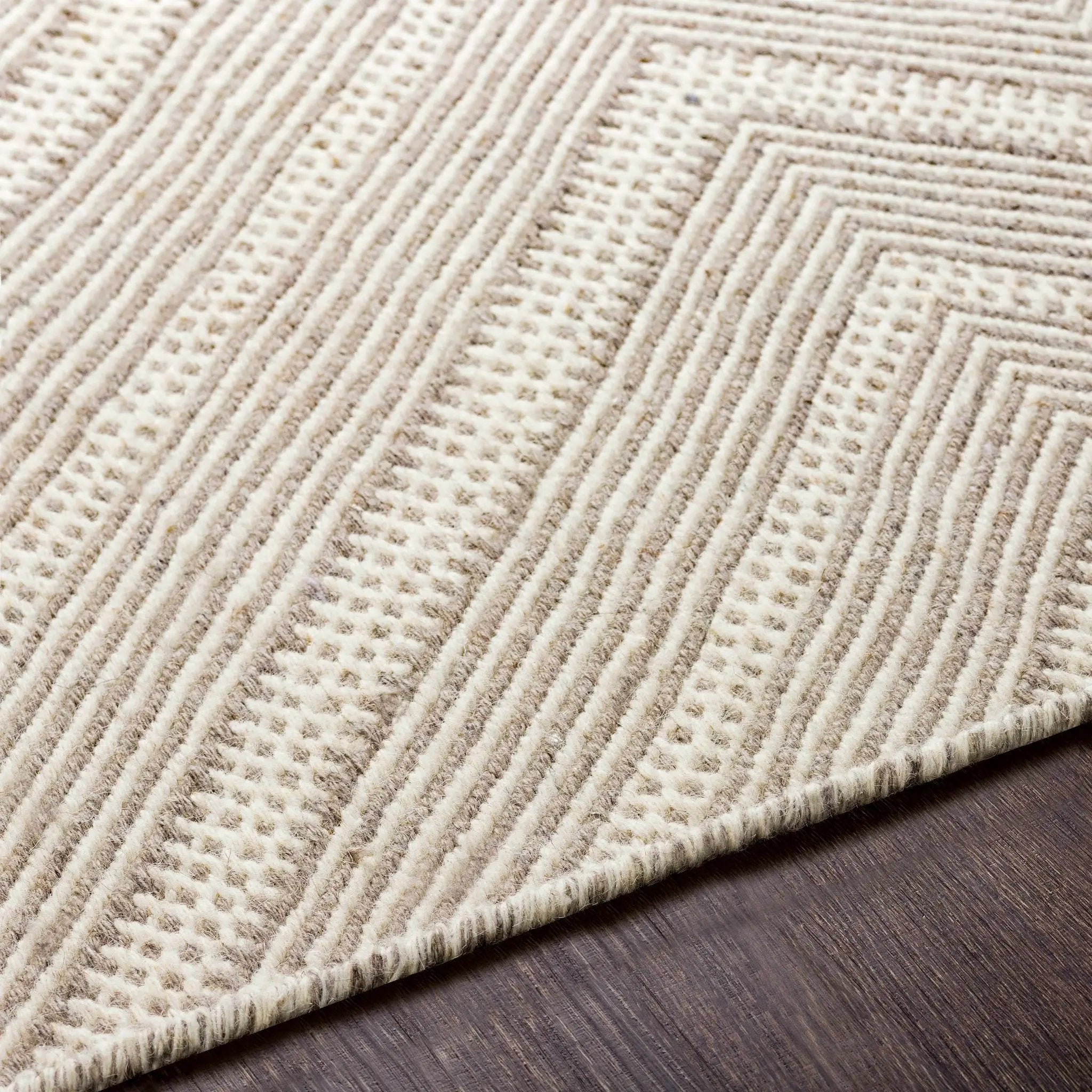 Olur Area Carpet - Clearance by Boutique Rugs