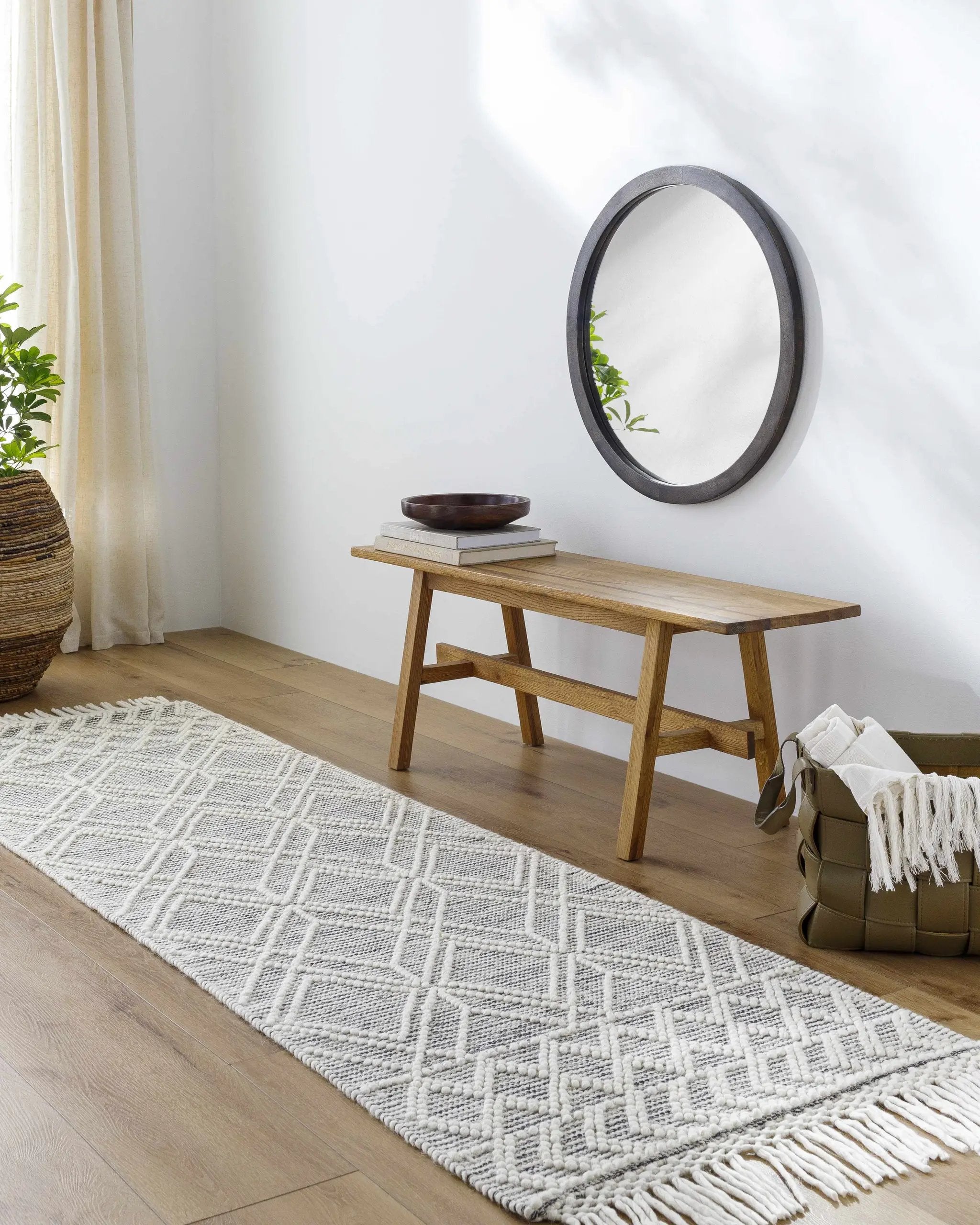 Ossun Wool Rug with Tassels by Boutique Rugs