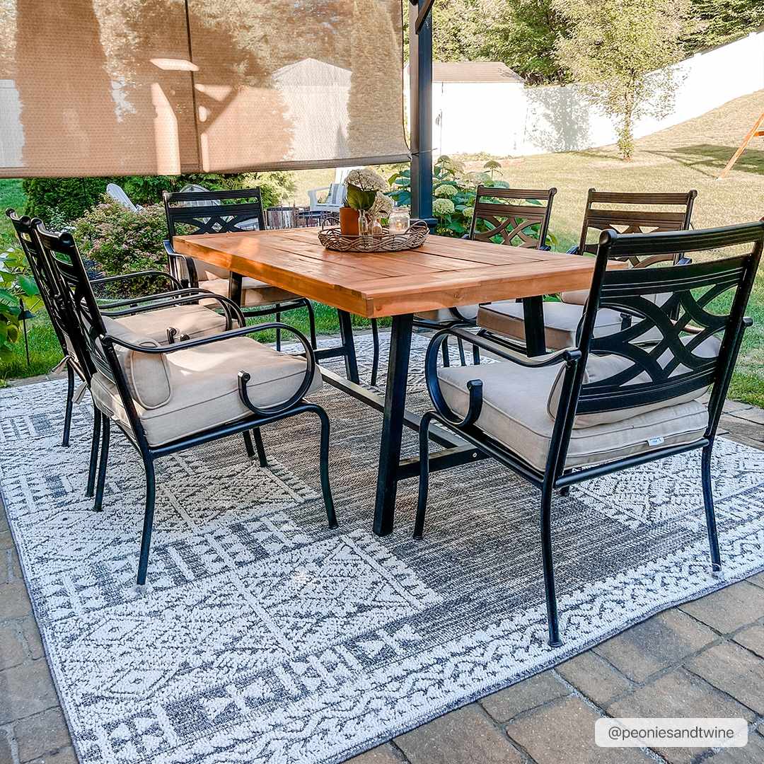 Luddenham Textured Rug - Clearance by Boutique Rugs
