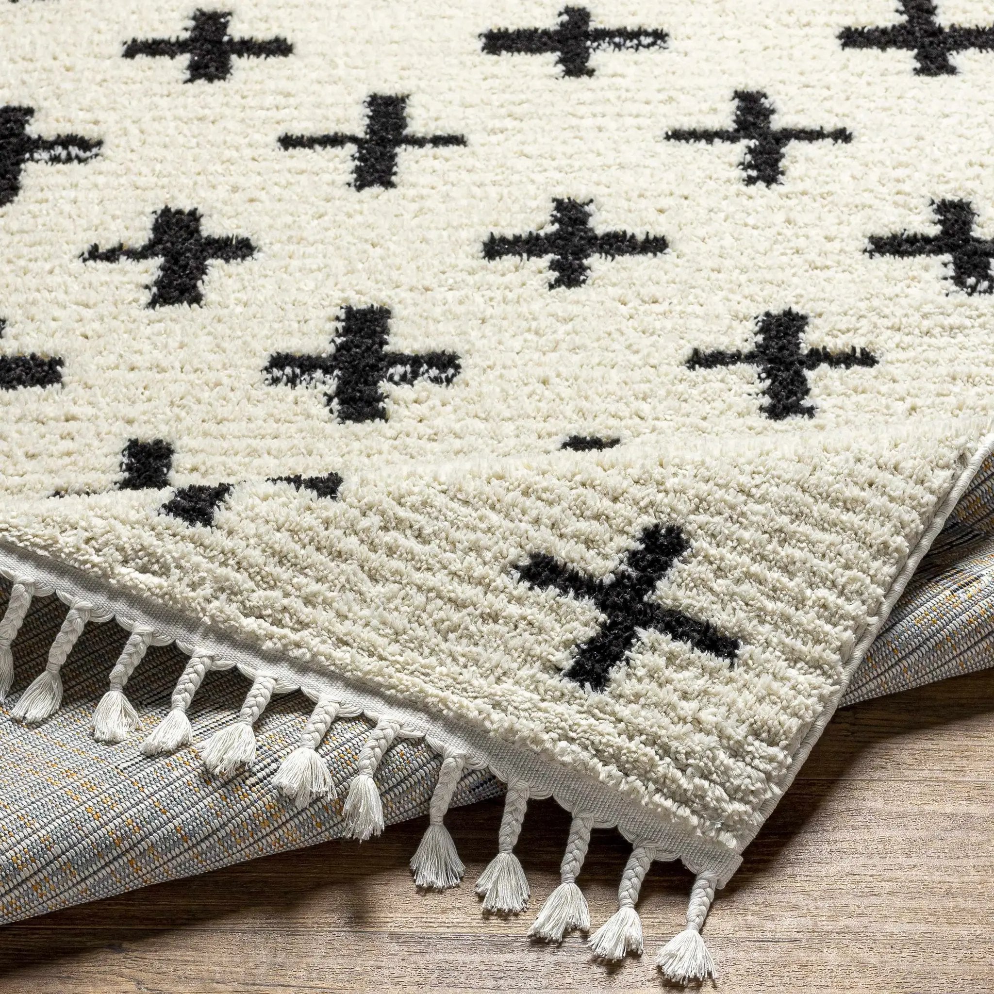 Anda Black on White Moroccan Plush Rug - Clearance by Boutique Rugs