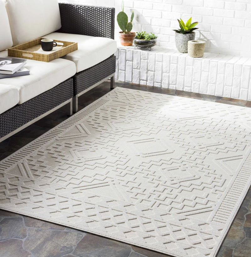 Plumtree 3D White Outdoor Rug by Boutique Rugs