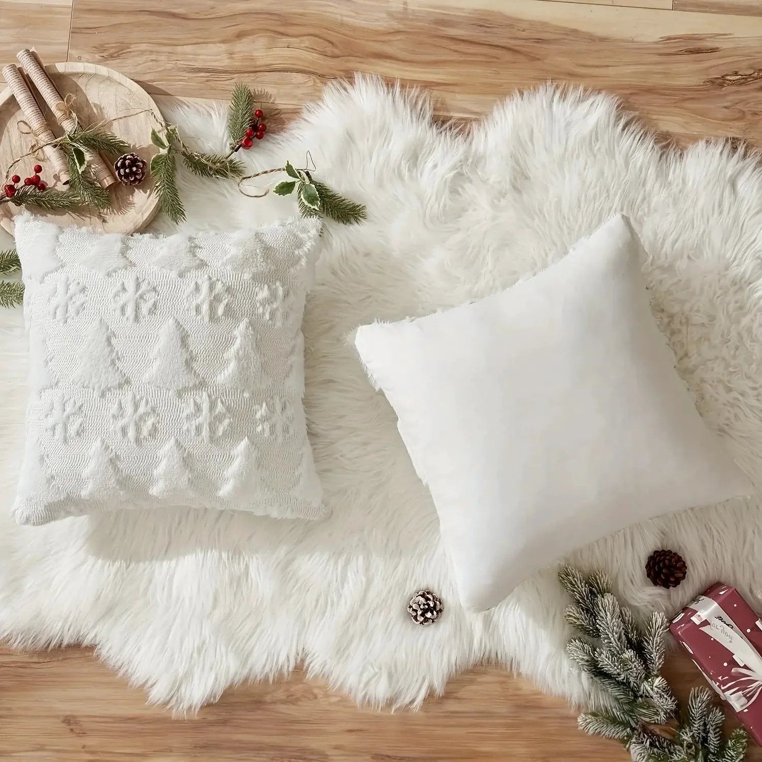 Plush Christmas Pillow Covers 45.72x45.72 cm - Green/Red/Golden Lace-Like Patterns, Zippered by House Of Avana